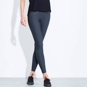 Aday Throw it higher leggings with zipper pockets in black grey combo size XS